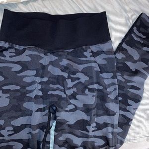 Pink booty scrunch leggings